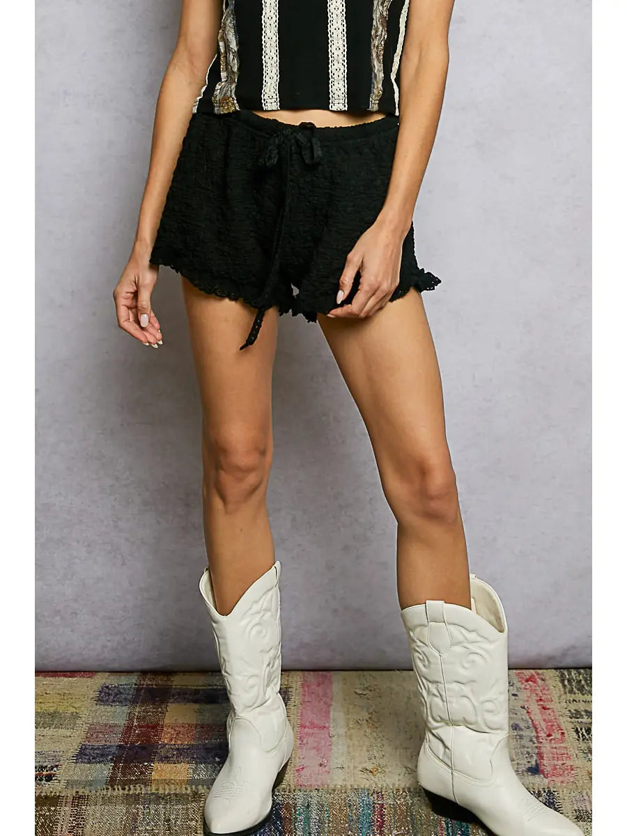 Juliet Lace Shorts / Black