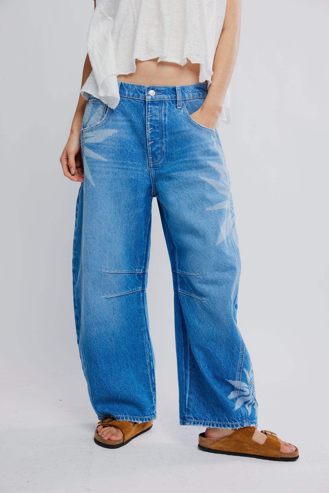 We The Free Good Luck Printed Barrel Jeans / Sun Fade