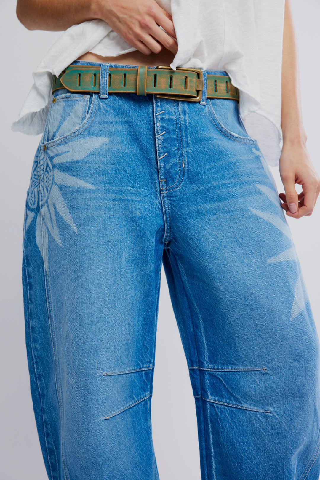 We The Free Good Luck Printed Barrel Jeans / Sun Fade