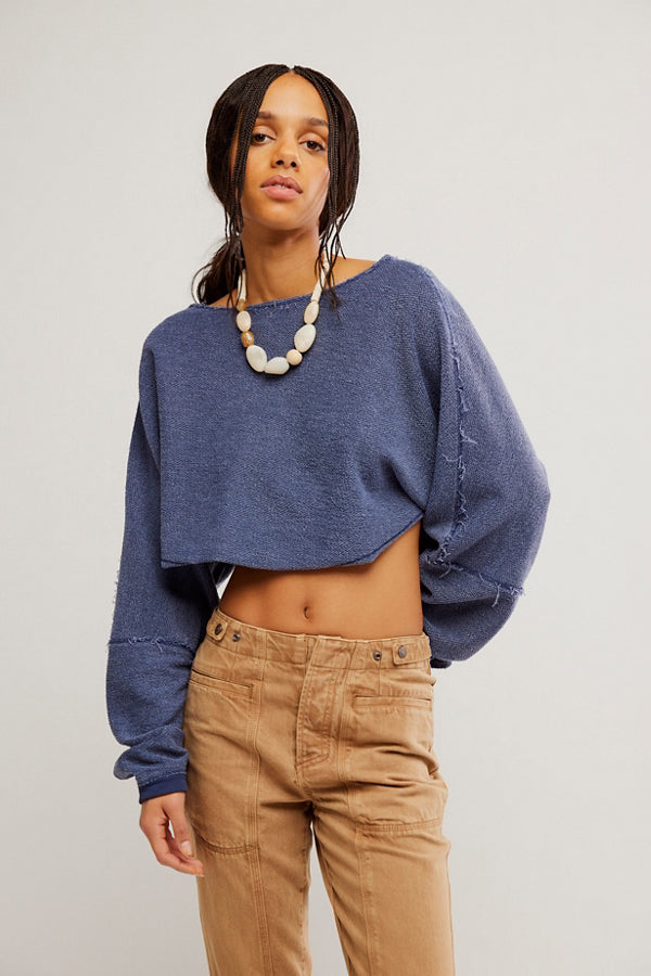 We The Free To The East Pullover / Navy Academy